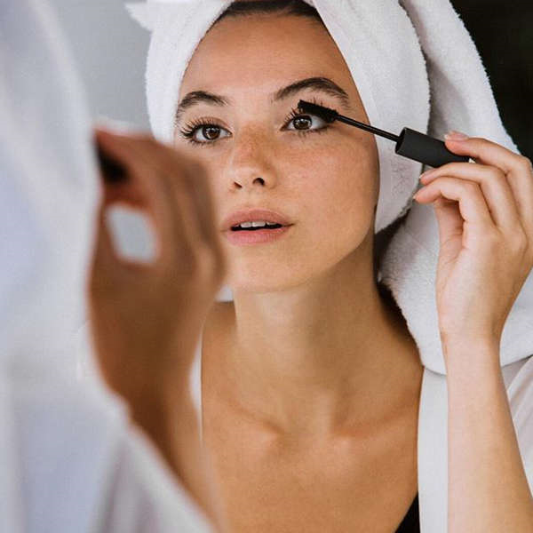 Do Eyelash Growth Serums Actually Work? Mind Setters