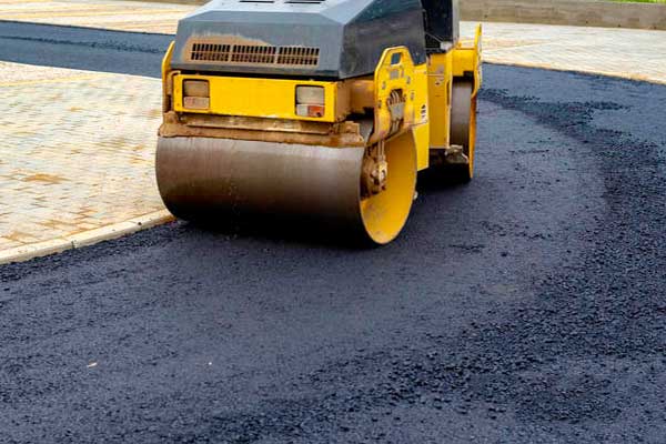 How An Asphalt Compactor Ensures Long-Lasting Roads How An Asphalt Compactor Ensures Long-Lasting Roads